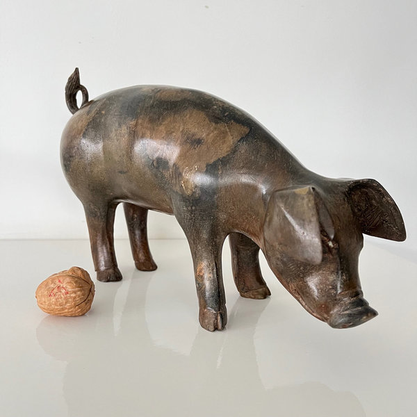 Pierre Chenet: Cochon femelle en bronze (Vrouwtjes varken in brons)